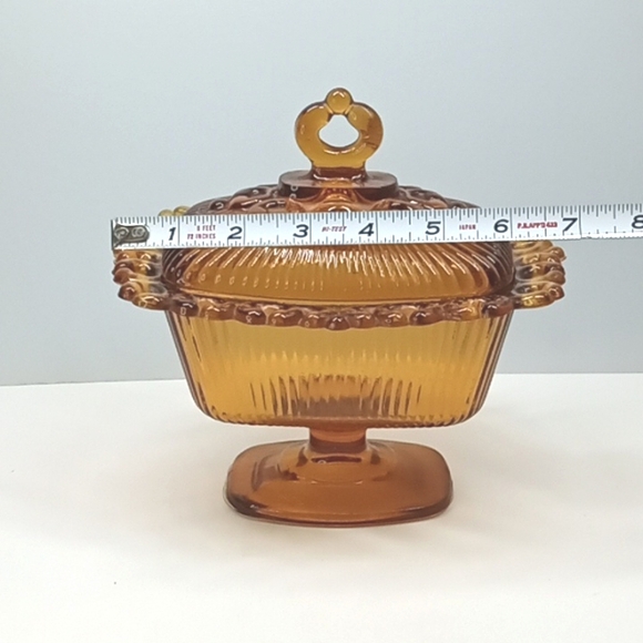 Vintage Indiana Glass amber glass, lidded pedestal candy bowl. No flaws - Picture 4 of 4